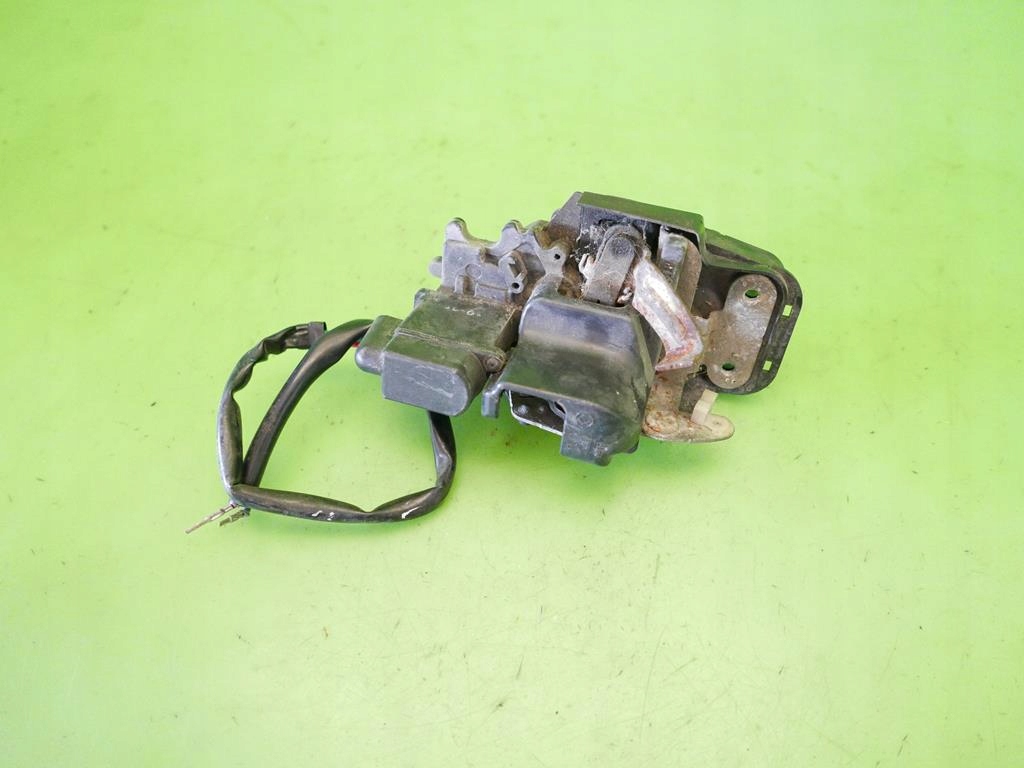 фото №8, Центральный замок правый задняя mazda xedos 6 sedan 94-