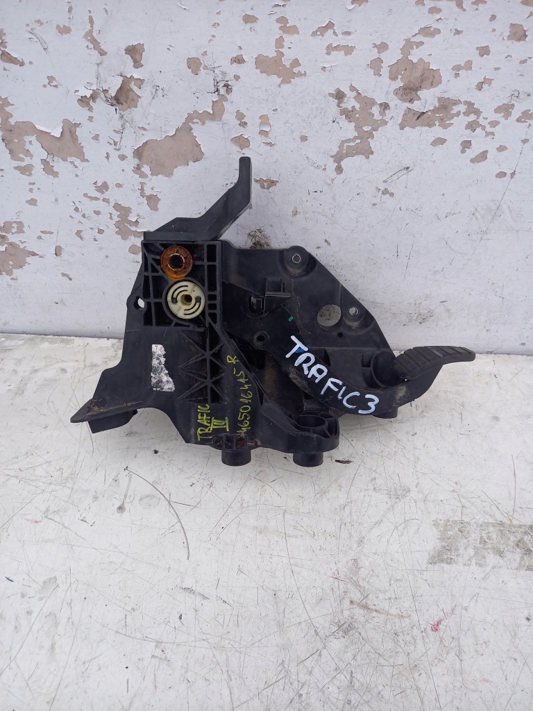 Купить Педаль тормоза renault trafic iii vivaro 465016415r