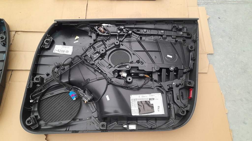 фото №9, Audi a3 s3 8v 16-20 обшивка дверь левая правое перед задняя usa