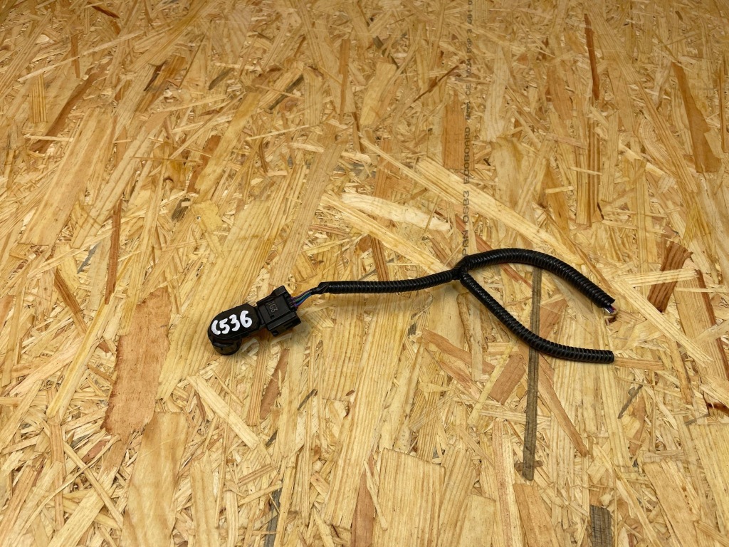 фото №7, Датчик парковки pdc штекер toyota hilux viii 06080-50290 2015-