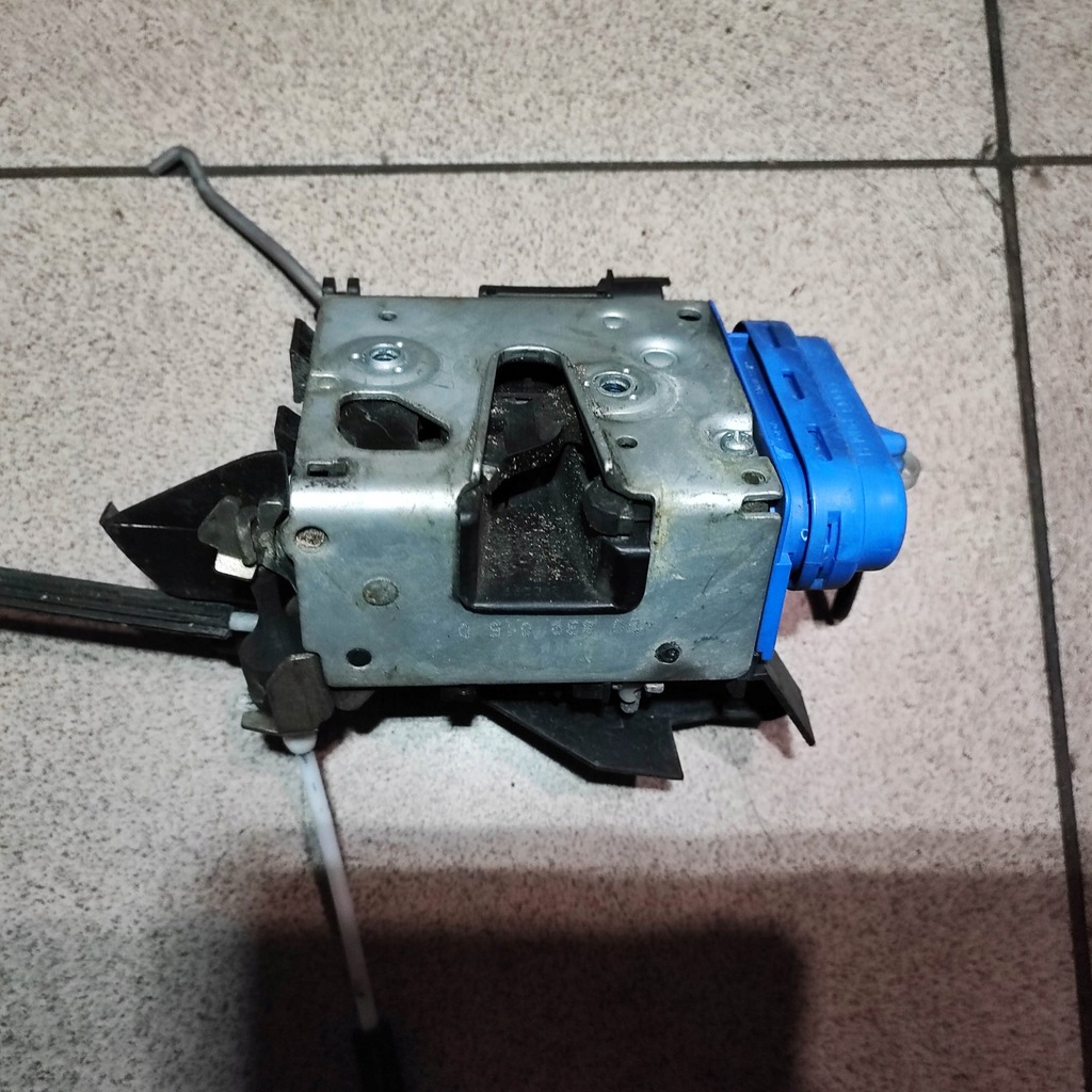 фото №4, Замок двері лівий задня audi a8 d2