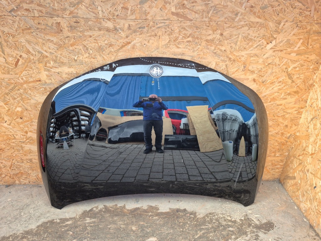 Купити Alfa romeo junior 2024- капот