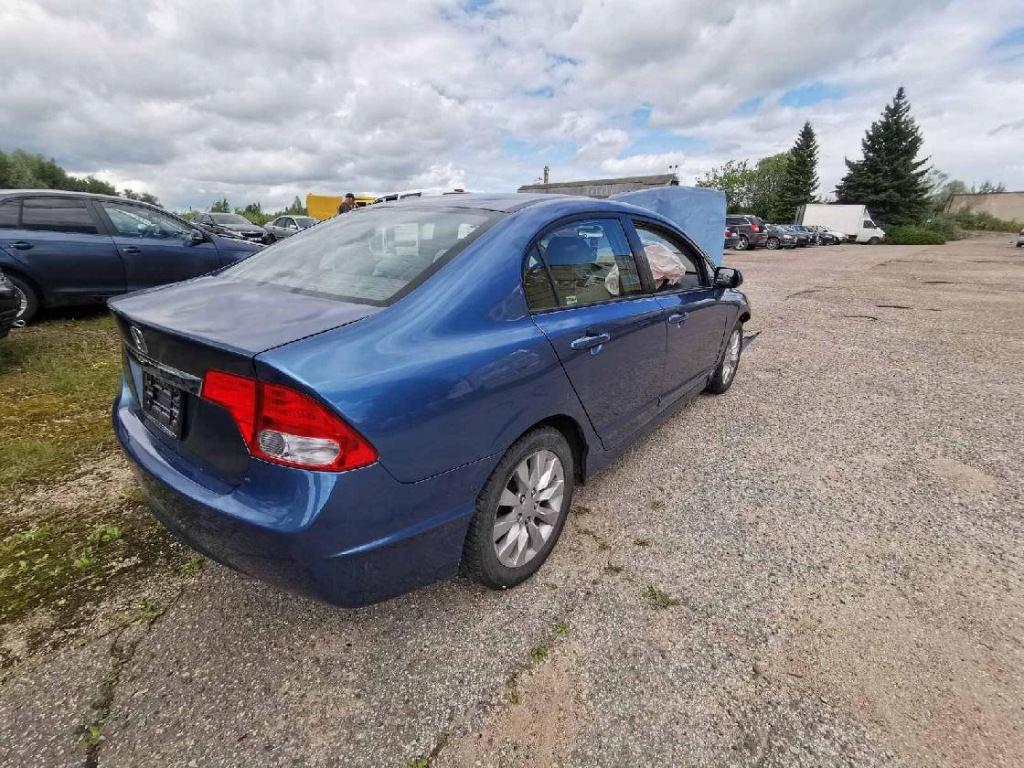 Honda civic патрубок водяний 2009 1.8l Київ