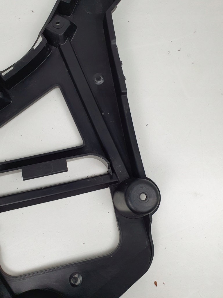 Renault laguna iii 3 2007 - hb направляющая кронштейн бампера задняя правый 850440001 Цена