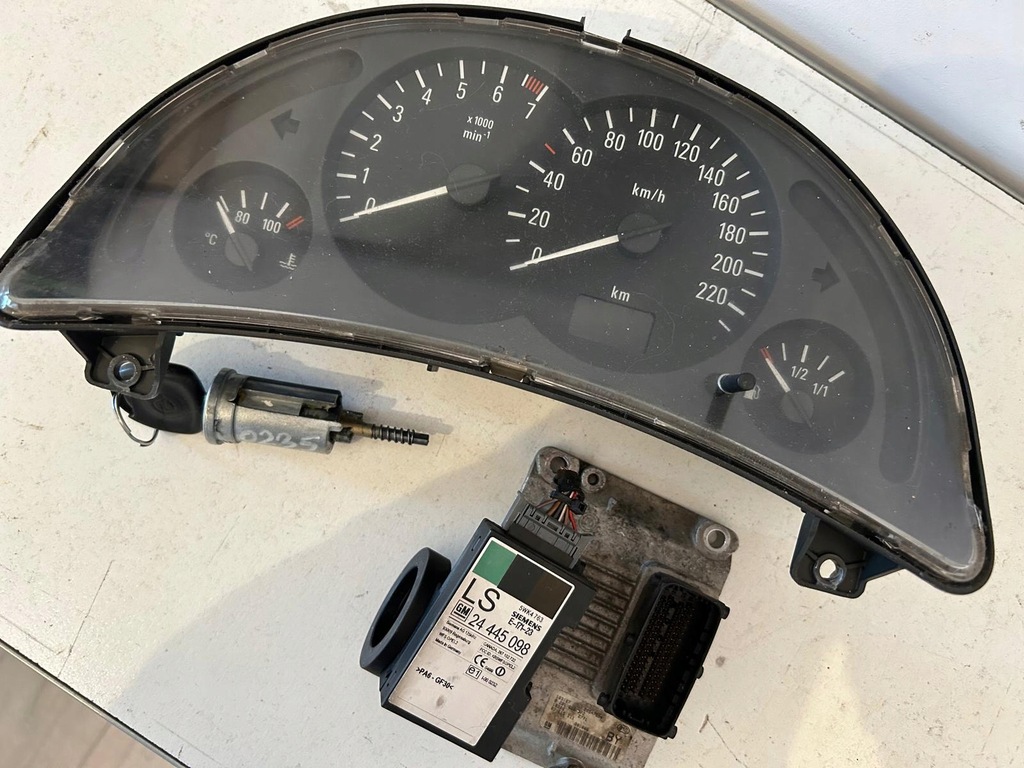 фото №6, Набір стартовий імобілайзер бортовий комп'ютер ключ лічильник opel corsa 1,0 pb