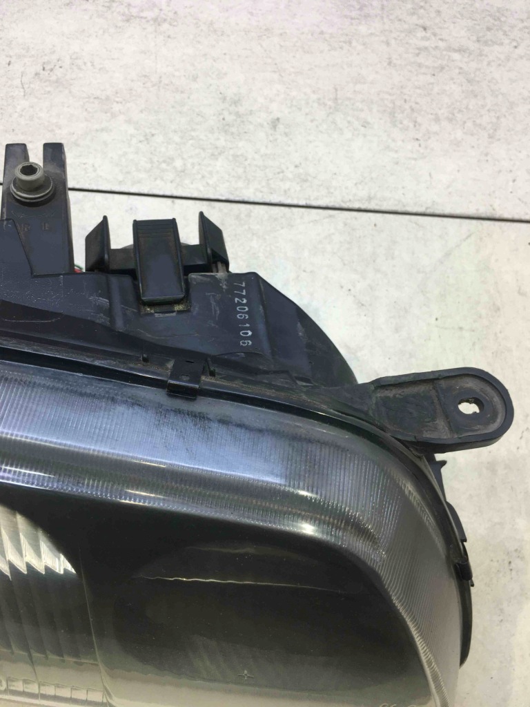 Фара правий перед mazda 626 v 1.8 16v Київ