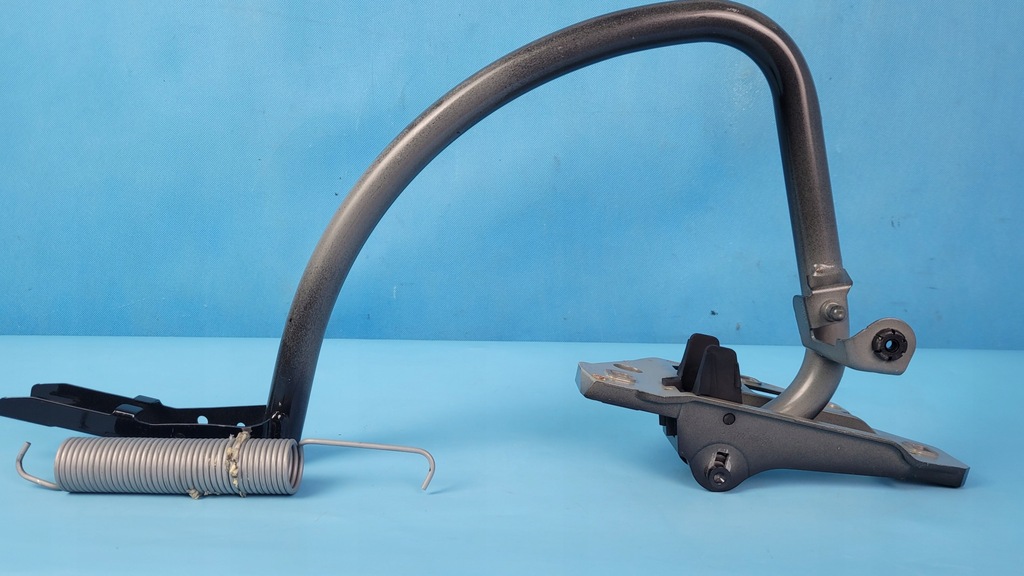 фото №8, Mercedes eqe w295 350+ 23r петля крышки багажника левый a2957500100