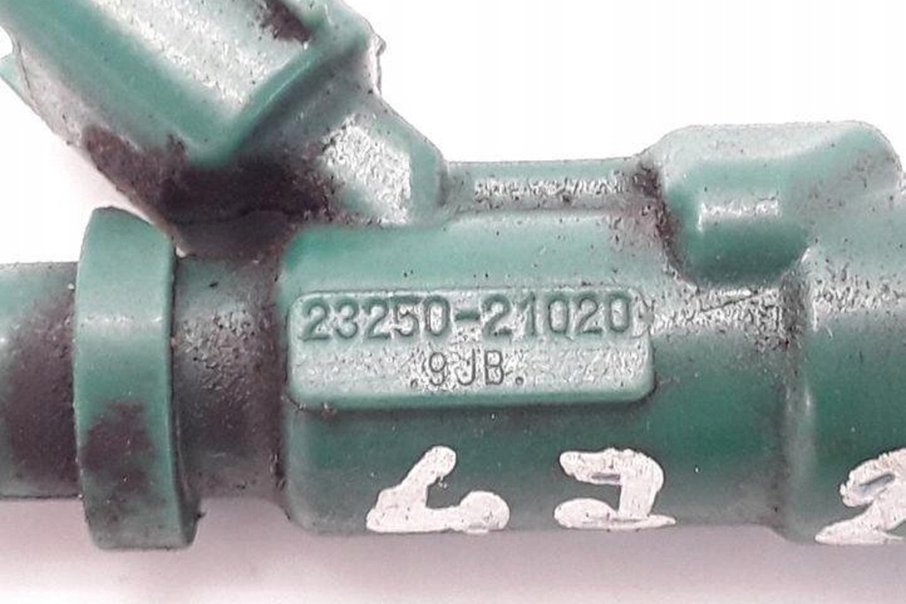 фото №7, Инжектор toyota yaris verso _p2_ 2325021020 1.3l бензиновый 62kw 2004