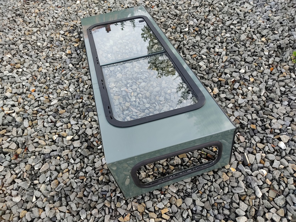 фото №3, Рамка nadstawka левая задняя задняя крыло левый стекло defender 1999-2014