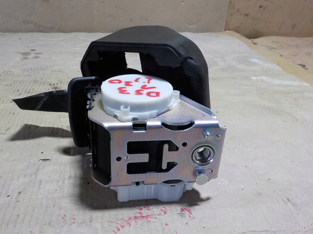 фото №2, Citroen ds3 pas безопасности левый задняя