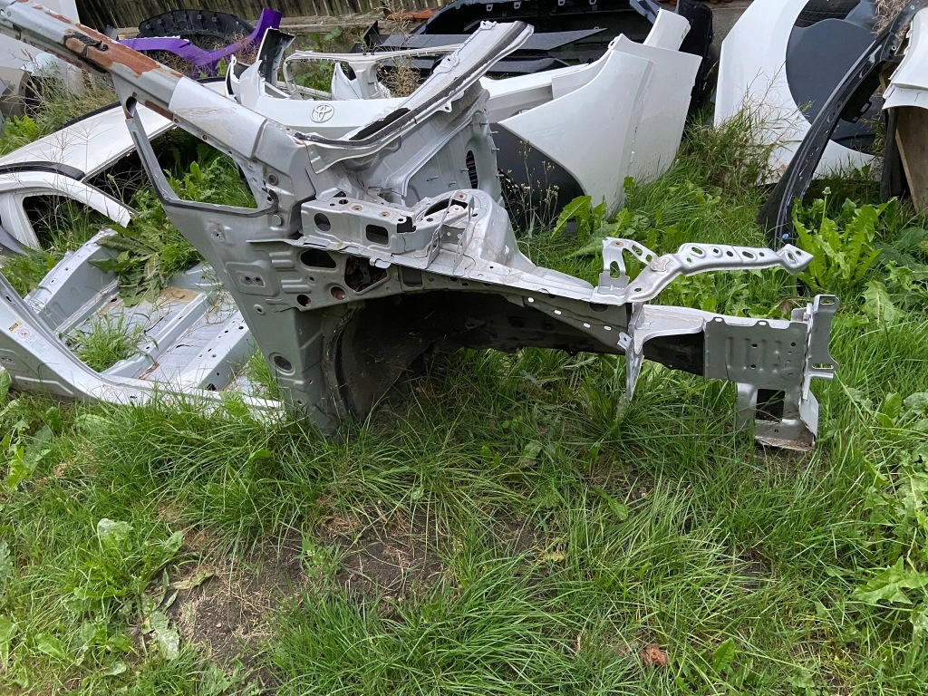 фото №2, Порог правый перед блок двигателя передний toyota prius iii 3r3 09-15