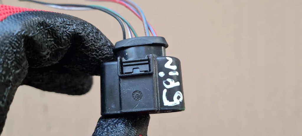 фото №7, A4 b9 8w штекер колодка соединитель 8k0973705 a5 8w q5 a6 vw audi