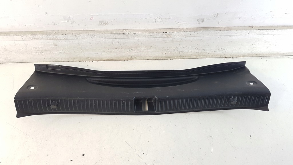 фото №1, Молдинг защита порог багажника mercedes w205