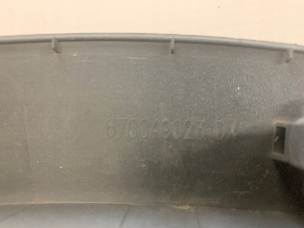 фото №5, Молдинг накладка крыла передний maserati levante 670049023 670049025