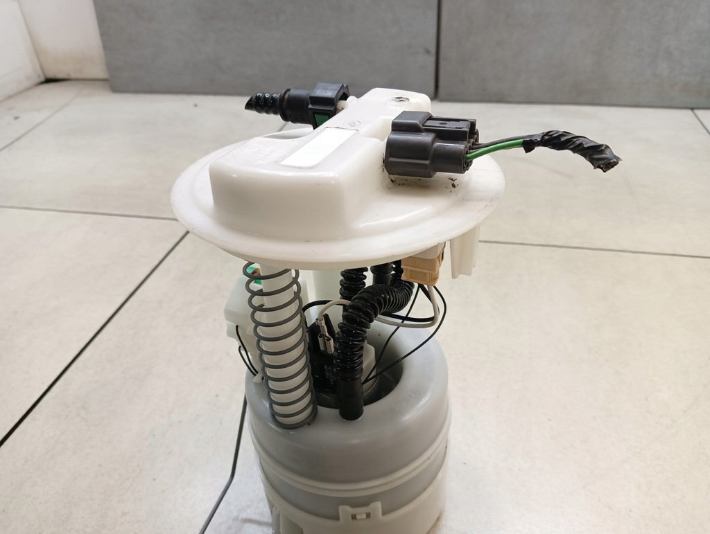 фото №6, Насос пального renault clio iii 1.2 0717810698c