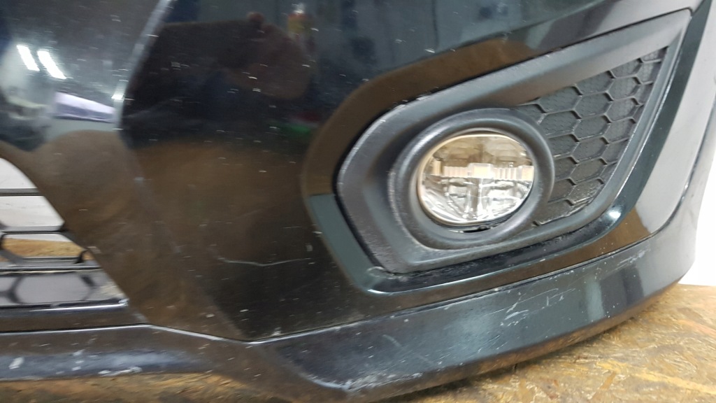 фото №3, Volvo c30 lift r-design 2010 - led бампер перед