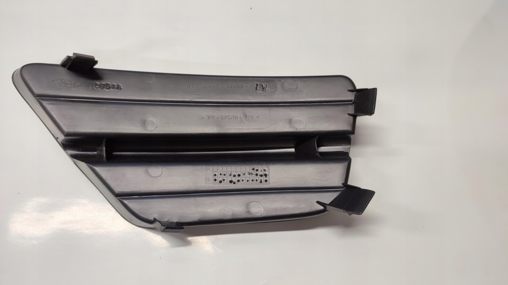 фото №2, Заглушка противотуманной фары правая ford focus mk12001-2005