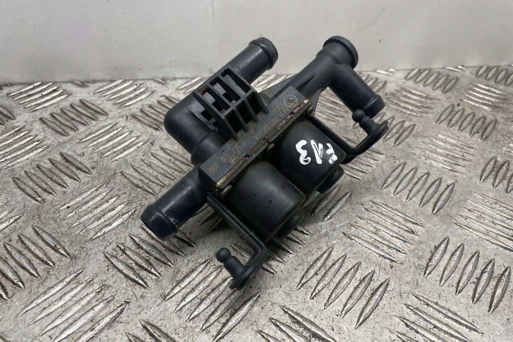 фото №9, Клапан радиатора отопителя bmw 6 coupe f13 9119164 3.0l дизель 230kw