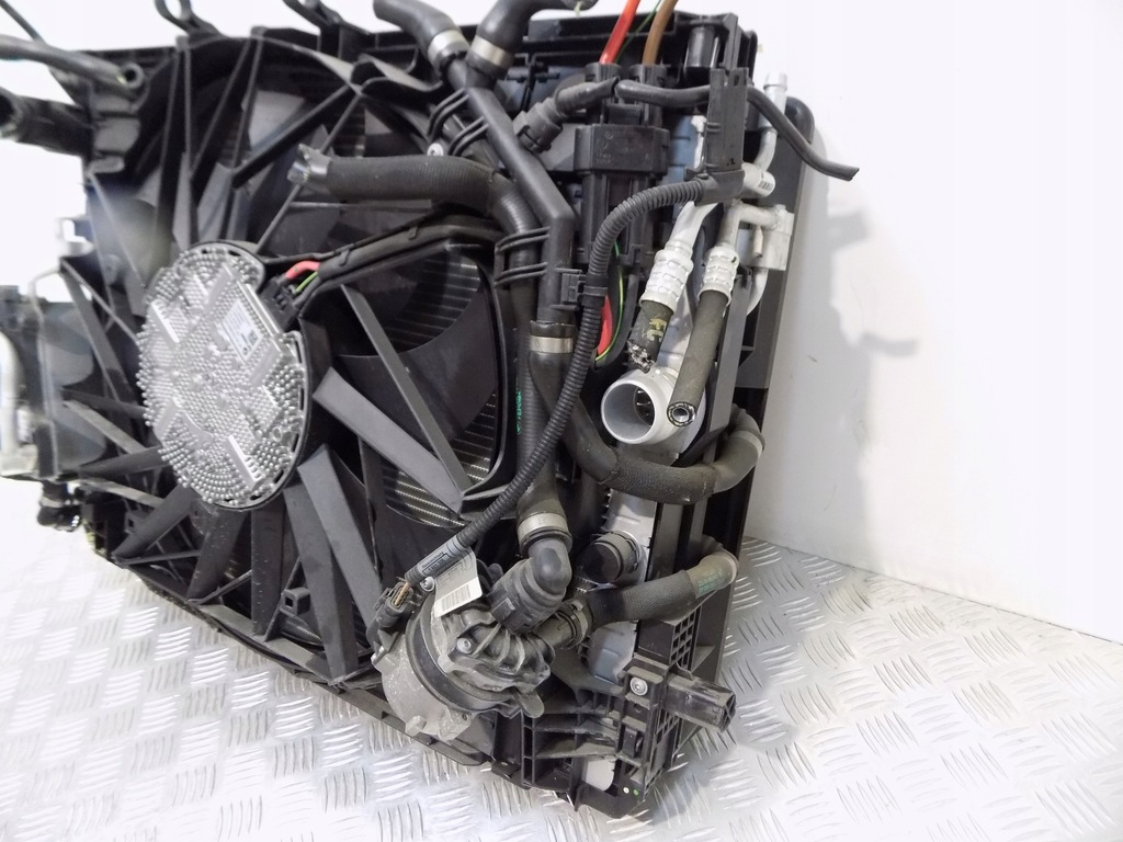 фото №8, Bmw f06 f12 f13 радиатор вентиляция комплект n63t 4.0i