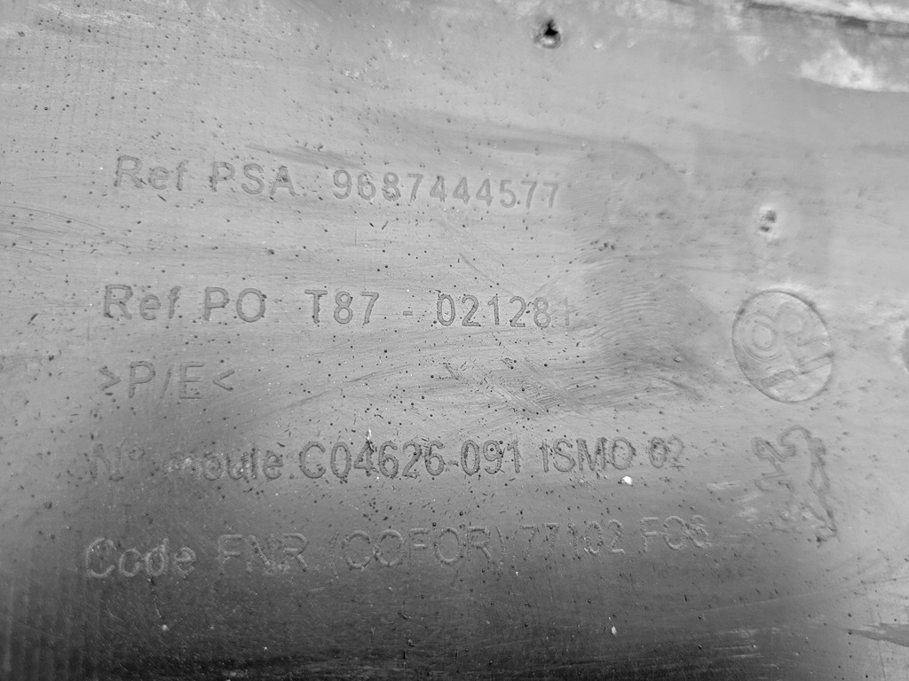 фото №12, Бампер перед передній peugeot 5008 i przed liftem 2009-13