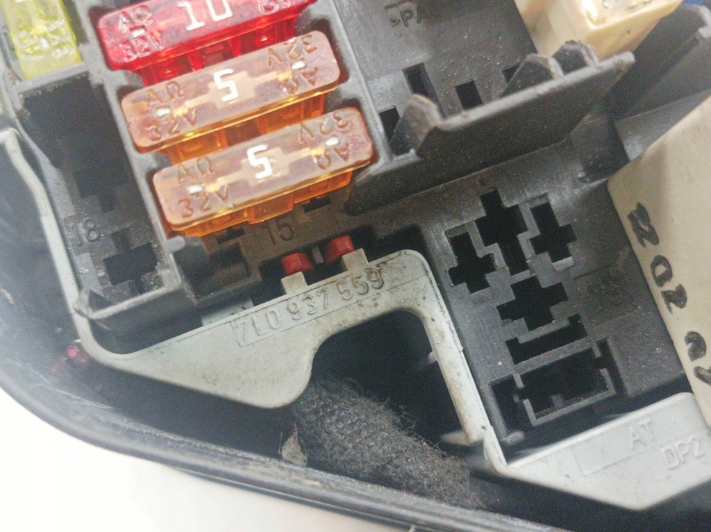 Коробка запобіжників 7l0937503d 3.d 232km audi q7 1 2005-2015 Недорого