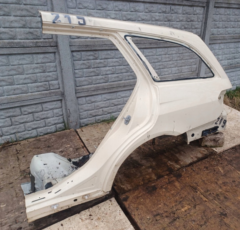 фото №5, Mercedes e w212 212 kombi чверть крила лівий задня ліва задня 623