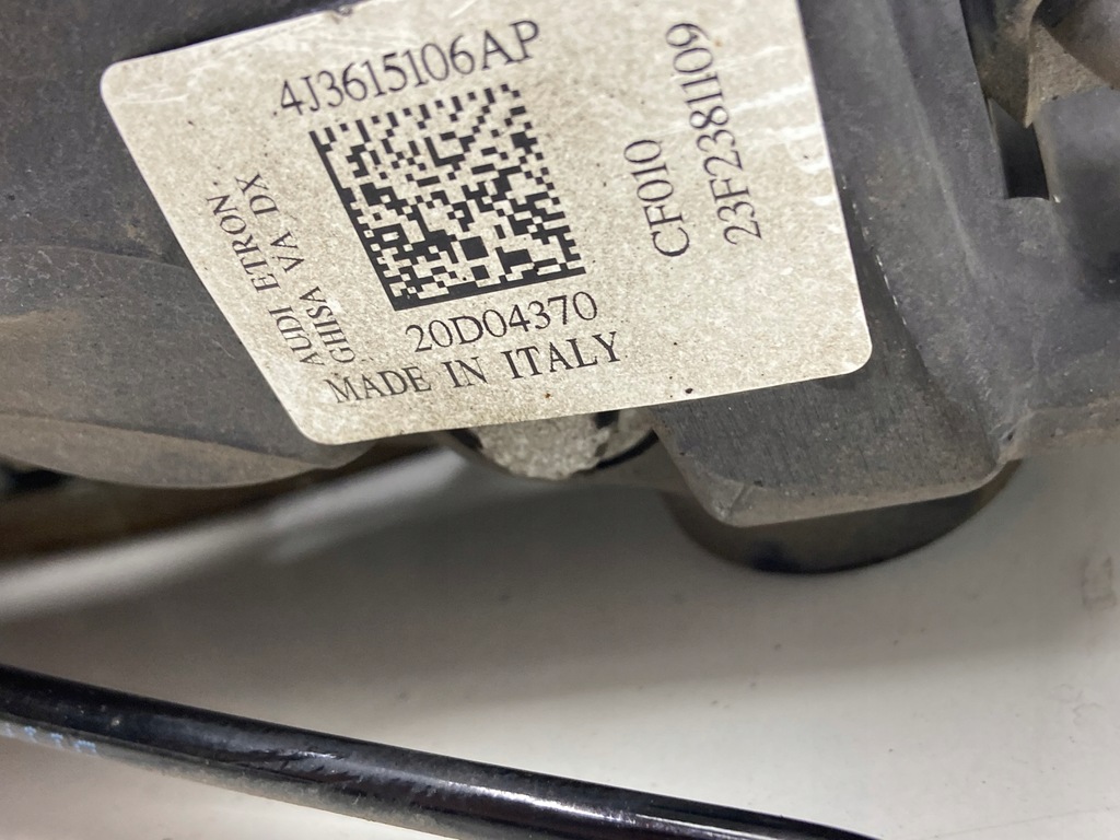 фото №7, Супорти гальмівні диски перед задня audi e-tron gt 2023r 370 4j3615403am 4j3615106ap