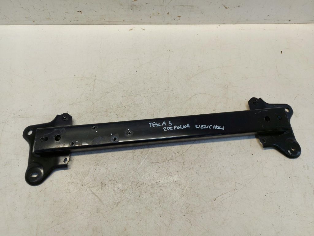 Купить Tesla model 3 распорка чашка 1075042e