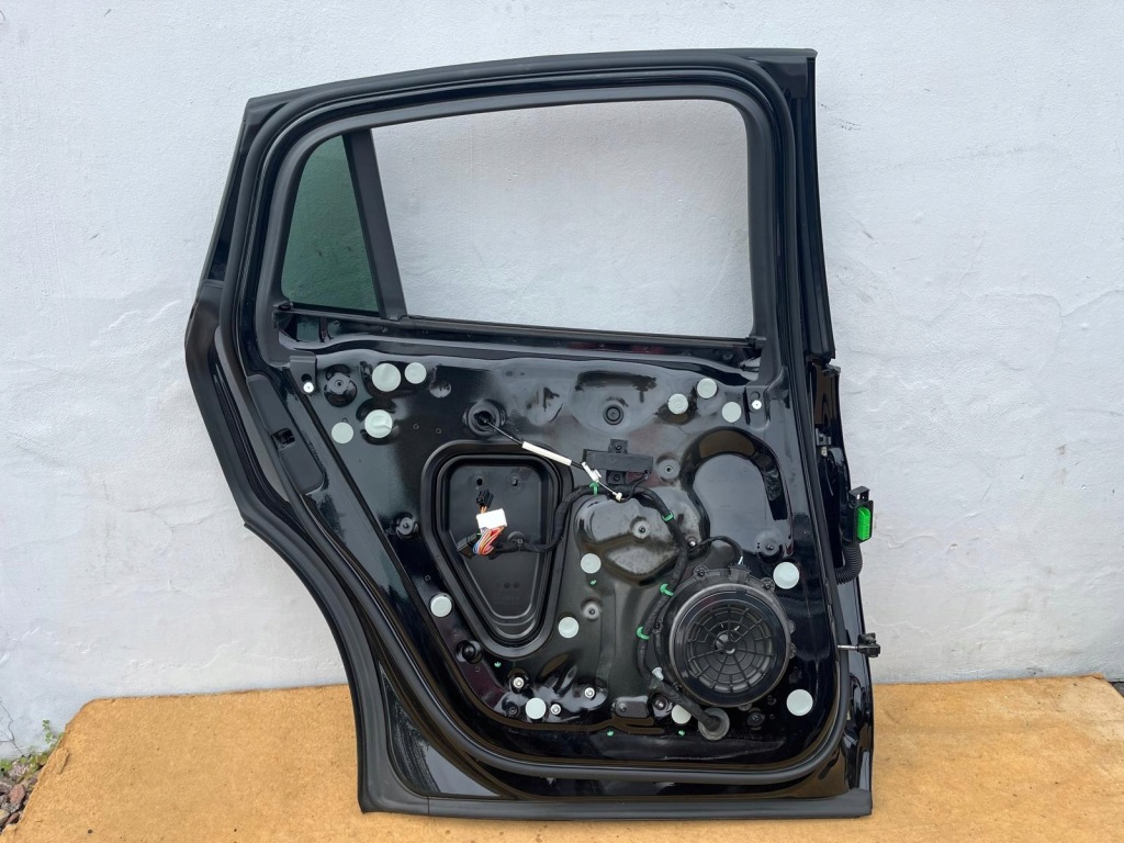 фото №6, Двері ліва задні porsche panamera 971 колір lc9x pń