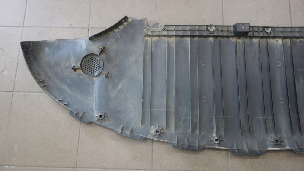 Tesla y 1760713-00-b плита накладка під  двигун Київ