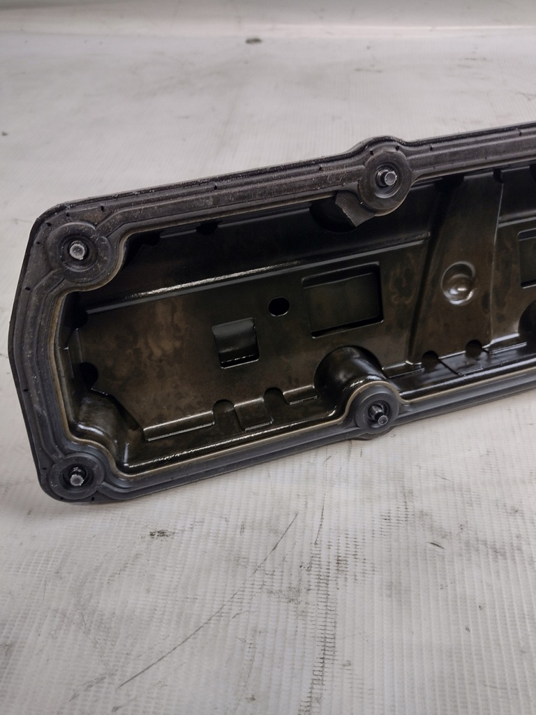 фото №9, Крышка клапанов chrysler voyager iv 3.3b v6 128 kw