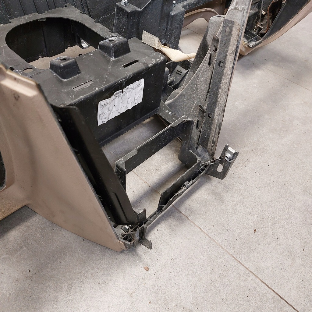 фото №14, Cadillac sts панель приладів приладова панель приладів beż kawa