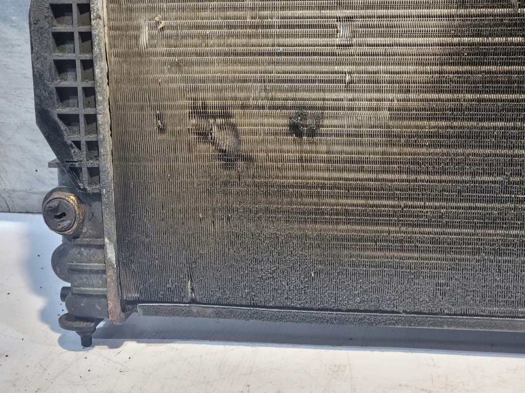 фото №5, Радіатор wody audi a6 c5 2.4 v6 автоматична коробка передач 121kw 00r