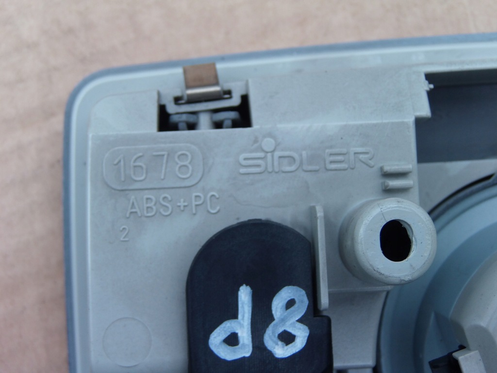 фото №5, Лампа потолочный кнопка люк audi a3 8p 2.0 tdi 3 дверь