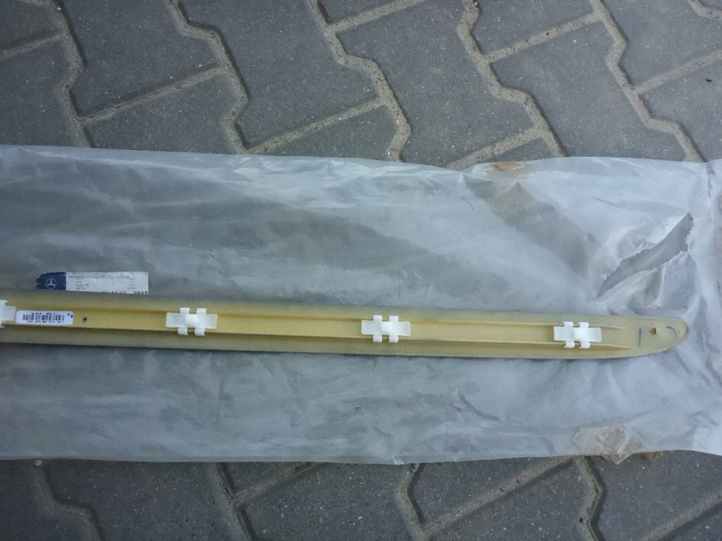 фото №7, Mercedes a251 r-klasa молдинг дверь перед правый nowa оригинал