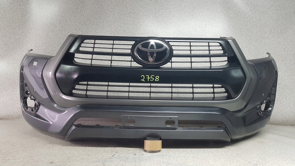 фото №1, Toyota hilux 2021 - бампер перед 2758