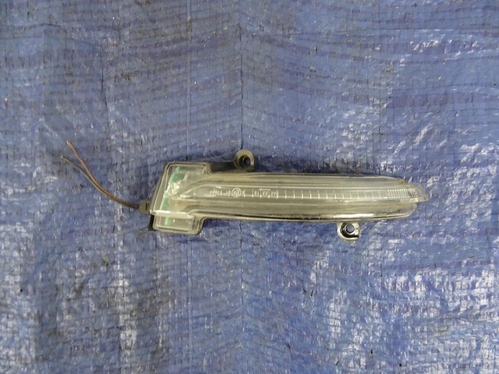 фото №1, Поворотник зеркало правый renault megane iv