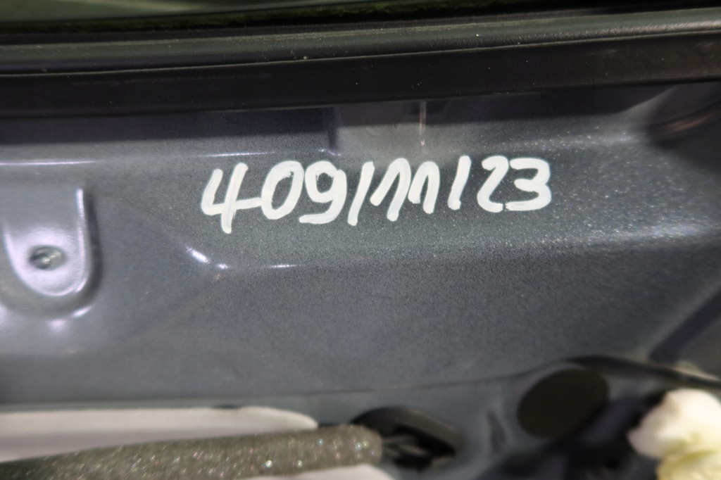 фото №14, Дверь правый задняя clio v лак tekpn вмятина