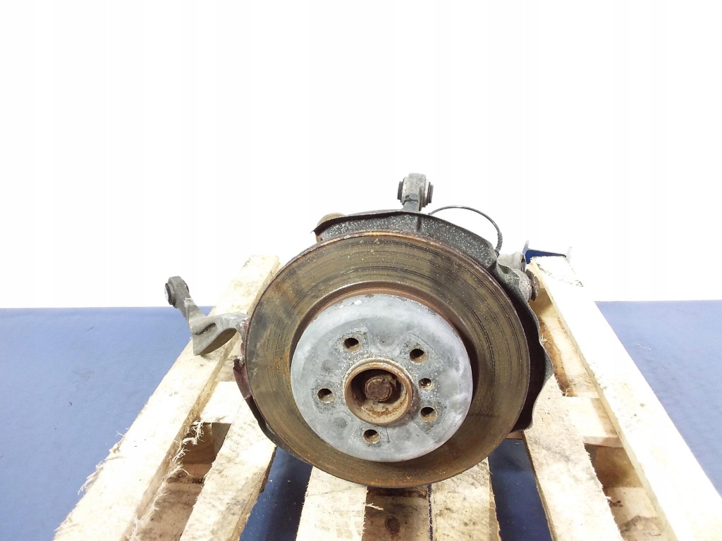 Купити Bmw 5 f10 f11 2.0 d поворотний кулак привідний вал задні права