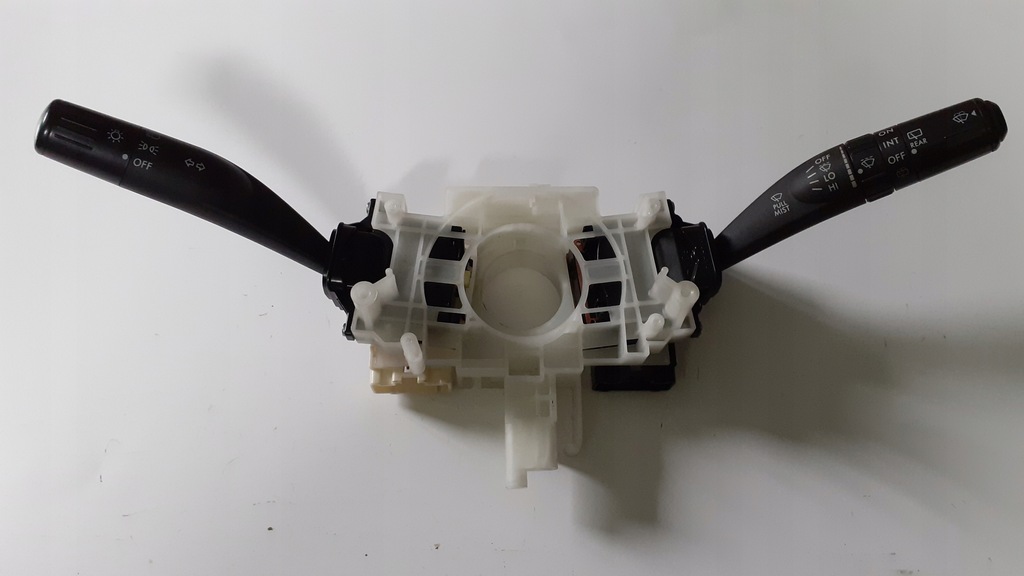 фото №1, Subaru forester 83111fg150 перемикач комбінований