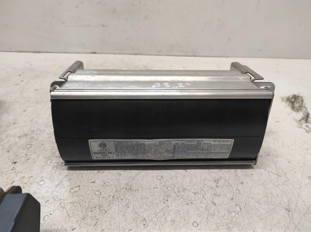 фото №6, Audi a3 8l 96- подушки безпеки повітряні ремені модуль 1j0909601a