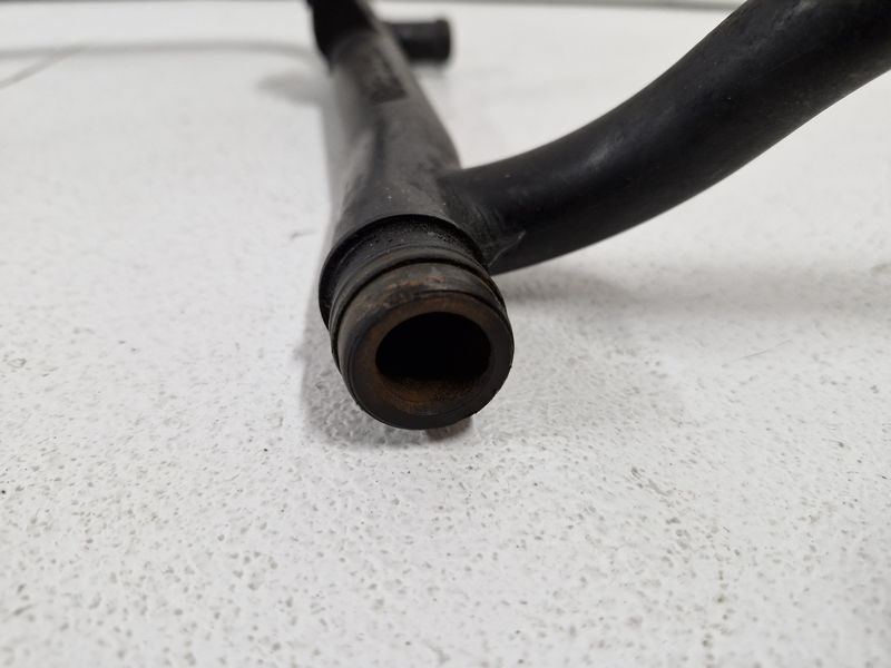 фото №7, Шланг радиатора vw golf 2,0 tdi 07-11 оригинальный номер vag 03l121065h 03l121065h