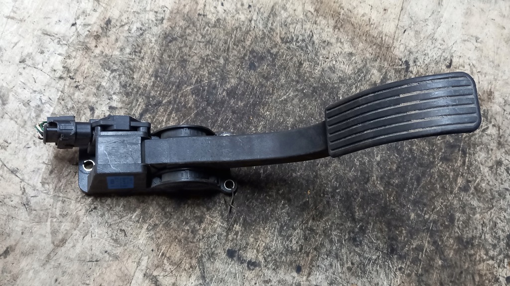 фото №1, Потенциометр газа kia carnival 2.9d