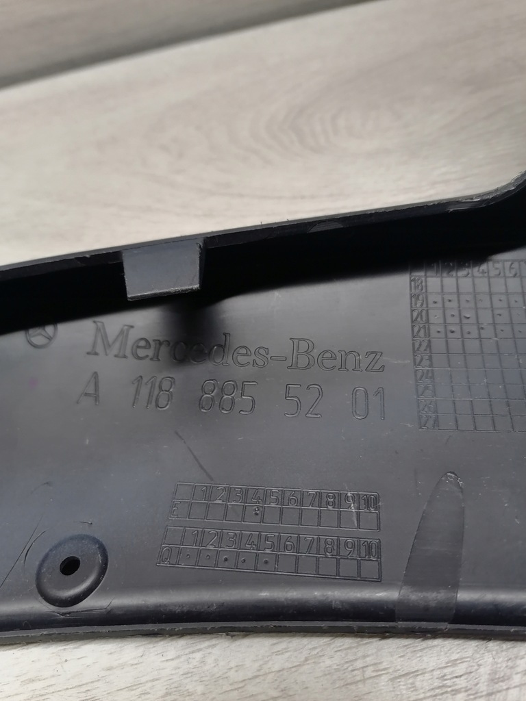 фото №10, Mb cla молдинг бампер правый перед a1188855201