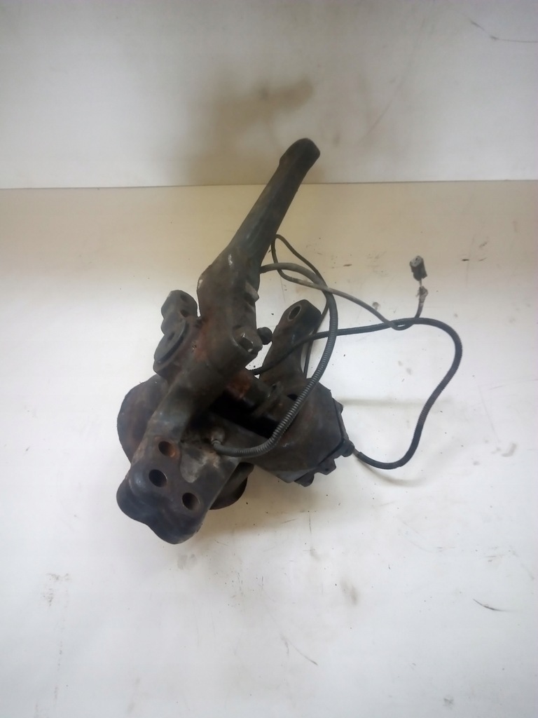 фото №3, Поворотный кулак левая scania r p g