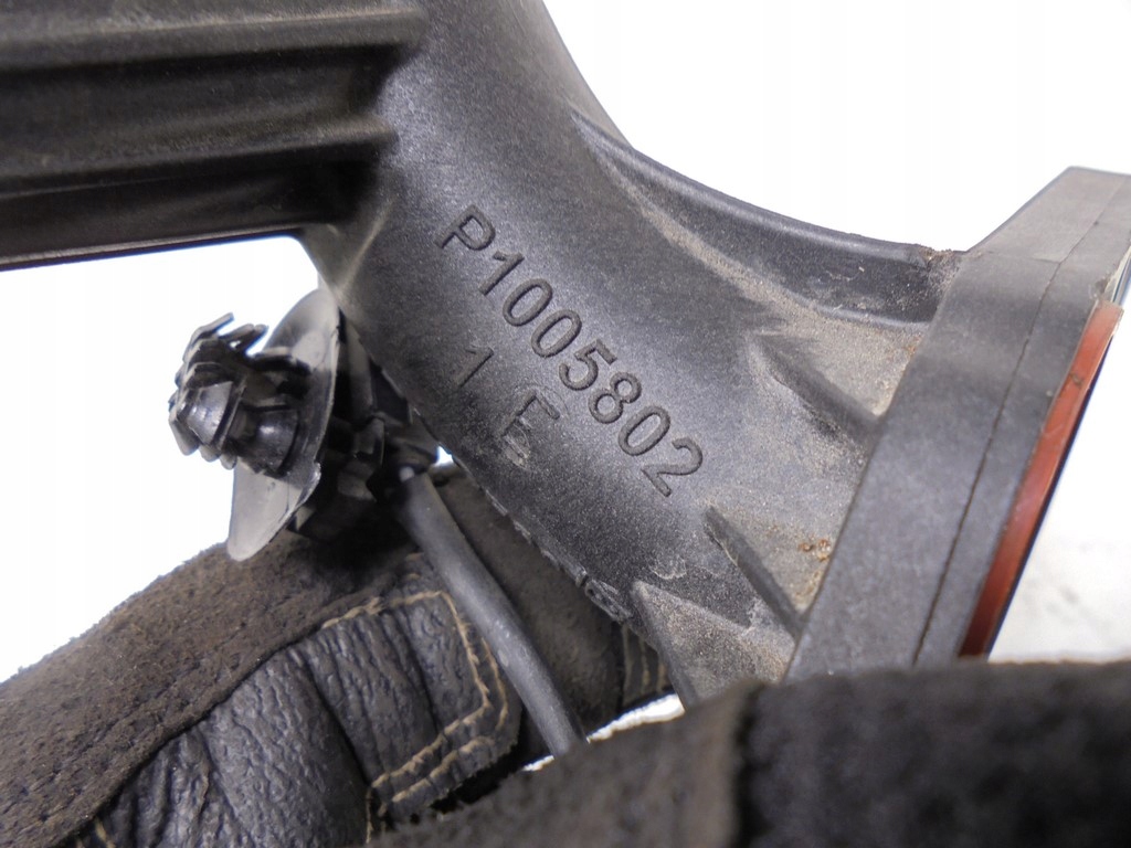 фото №8, Патрубок труба термостата води renault clio 5 v 1.5 blue dci 20r 147137396r