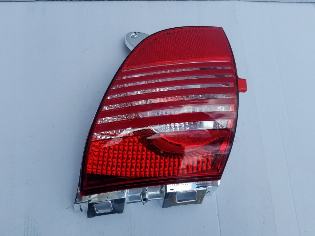фото №1, Лампа задняя левая peugeot 2008 308 cc 9683074780