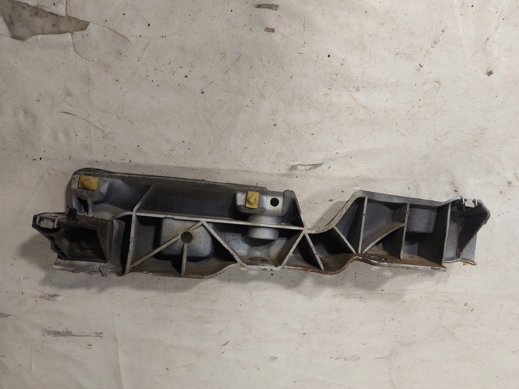 фото №4, Направляющая кронштейн правый крыла renault scenic iii eu