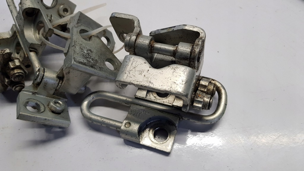 фото №6, Петля дверь правый левый задняя vw golf vi