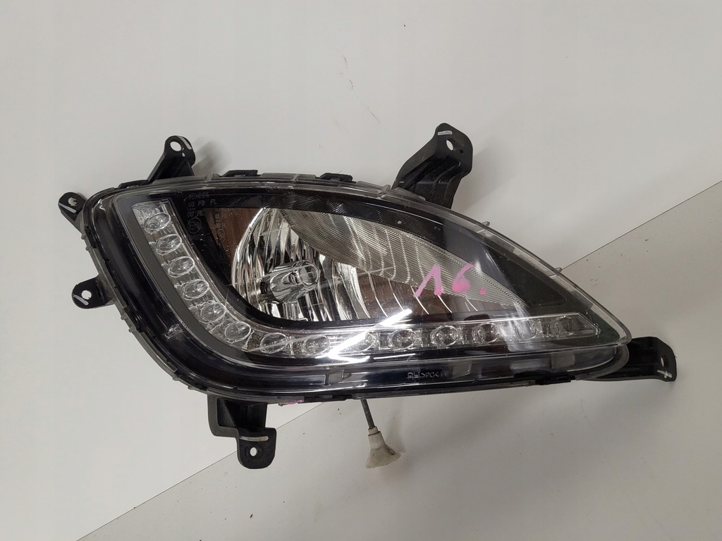 фото №1, Hyundai i20 lift fl противотуманная фара правый перед led drl